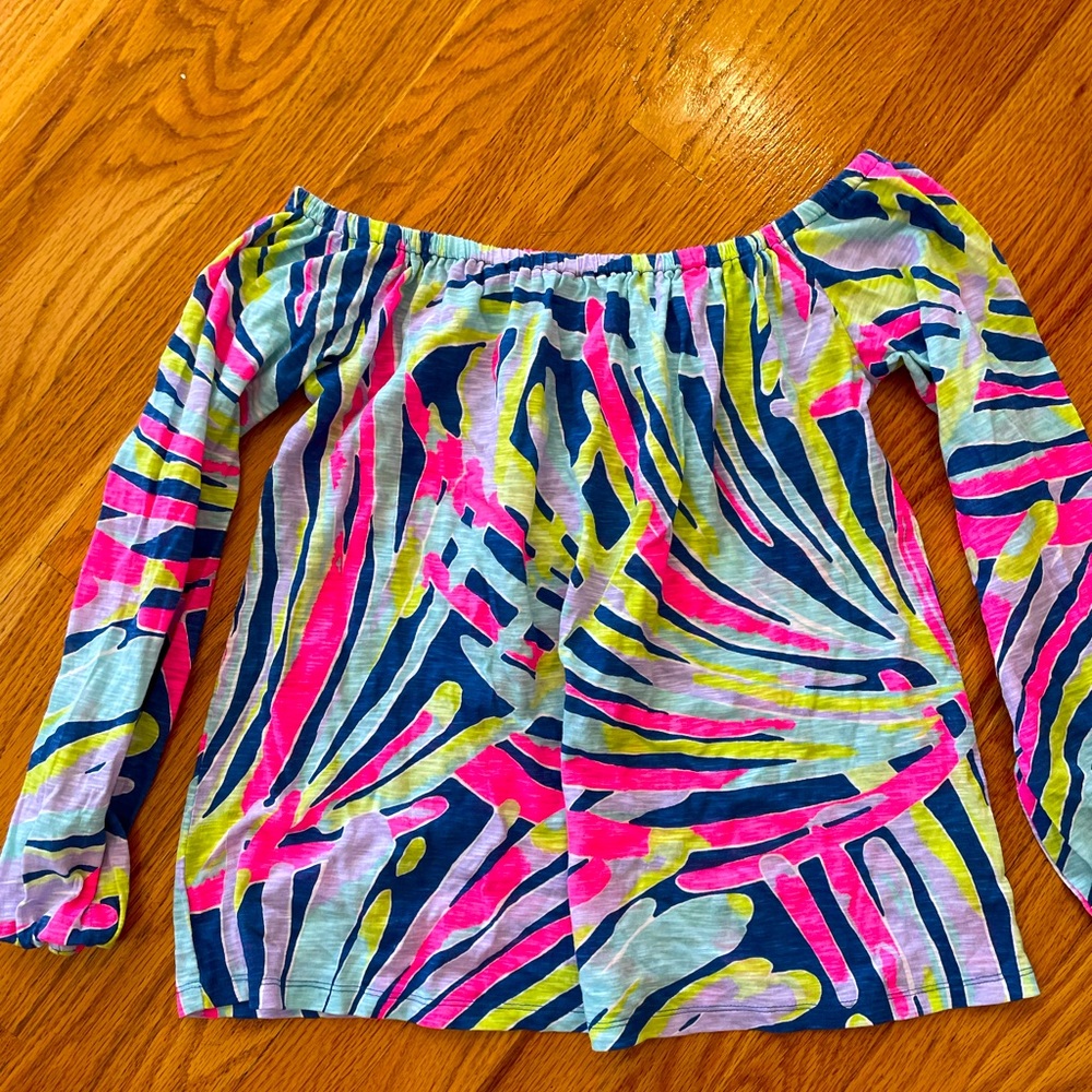 Lilly Pulitzer off the shoulder top!